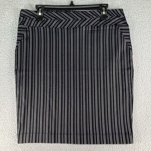Mixxed26 Womens Skirt Size M Black & White Pinstripe Pencil Straight Stretch NEW